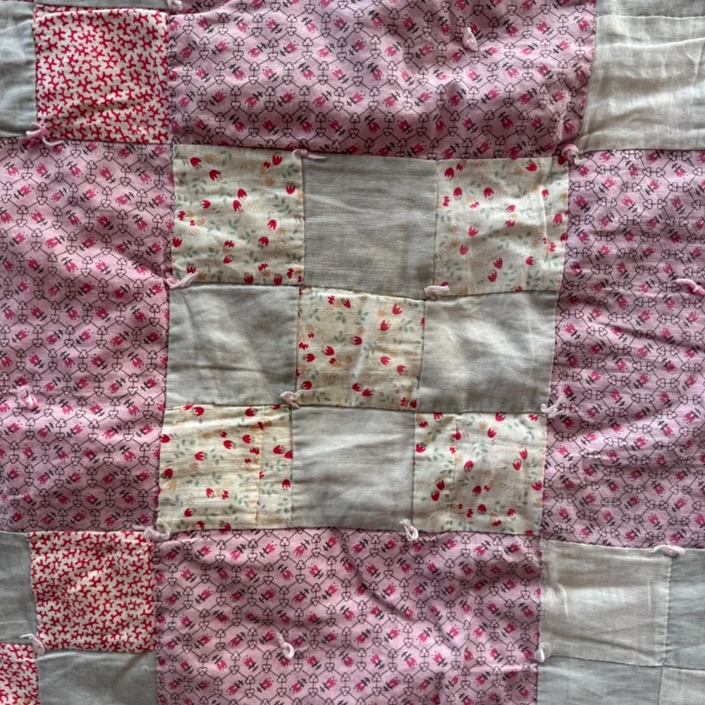 Vintage Handmade Patchwork Quilt Pink Floral Nine Patch Cottagecore Cutter 84x88